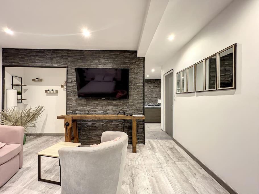 Dream Loft Jacuzzi - Sauna Брест Екстер'єр фото