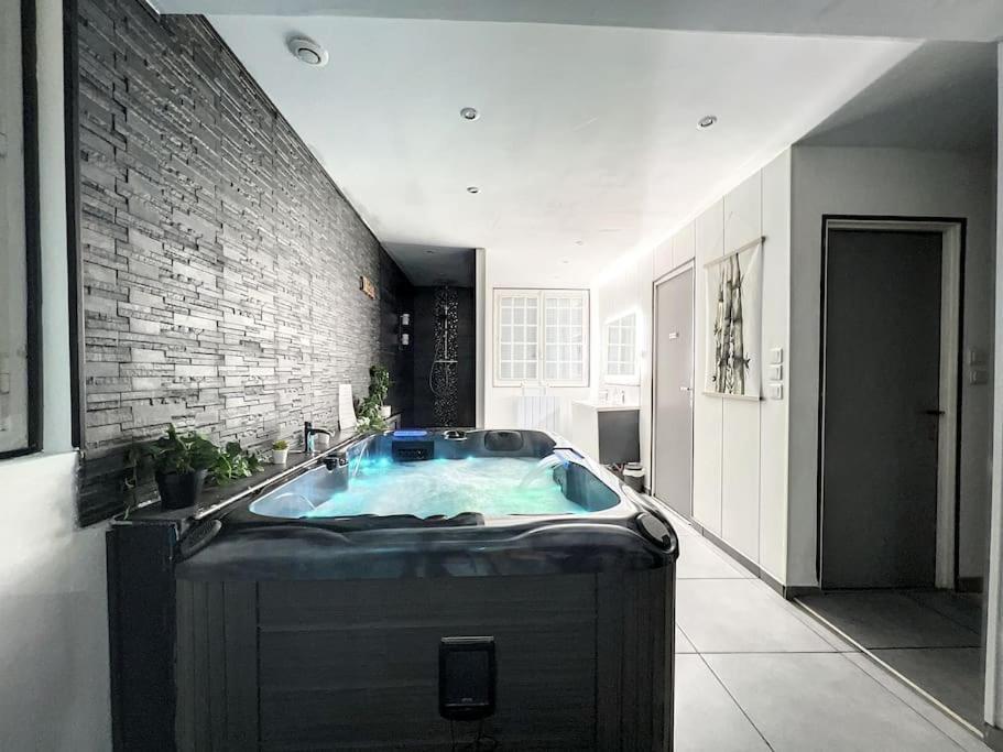 Dream Loft Jacuzzi - Sauna Брест Екстер'єр фото